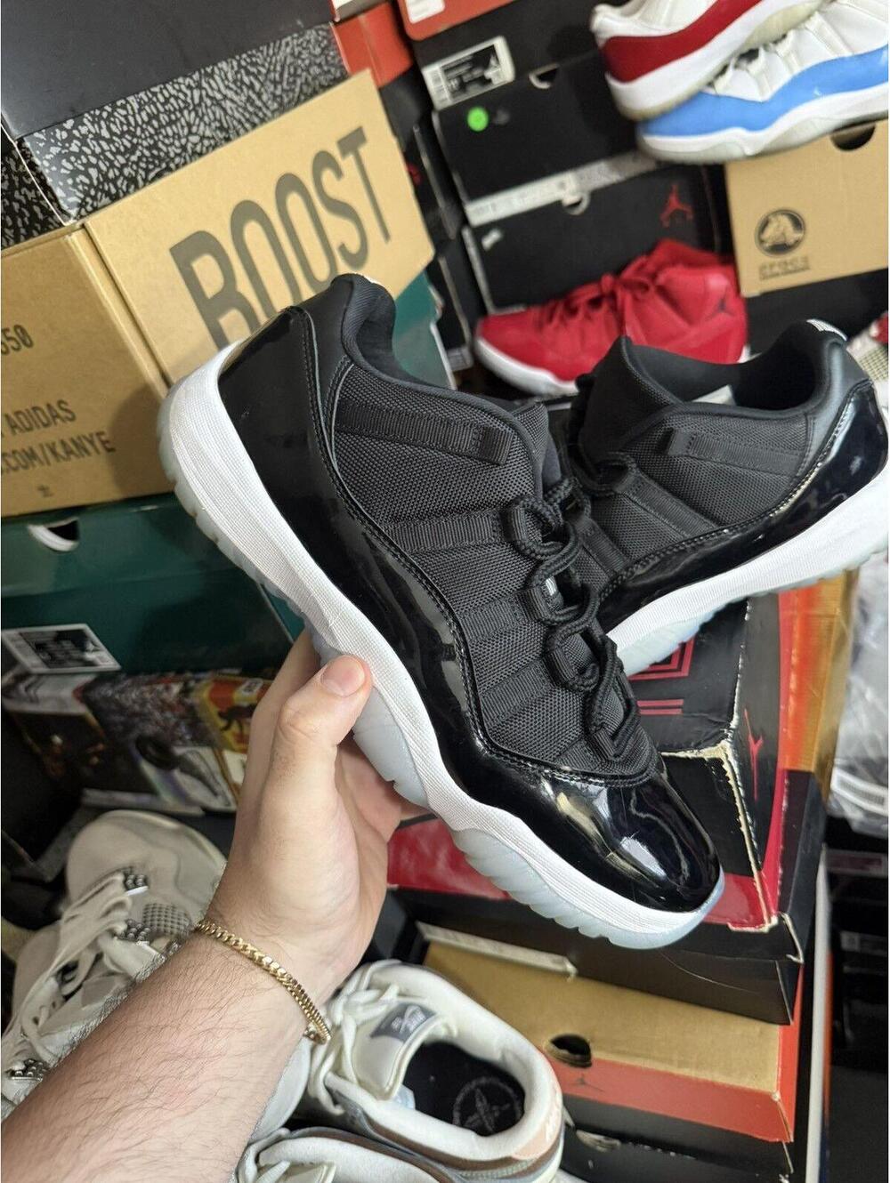Jordan retro 11 low space jam sz 10.5
